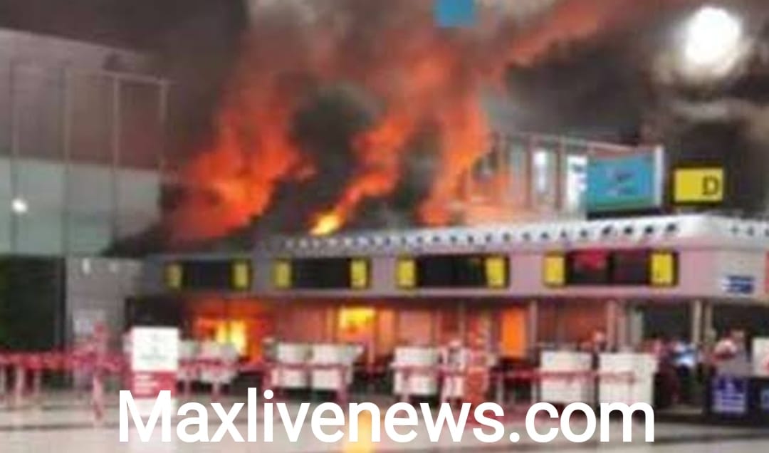 कोलकाता इंटरनेशनल एयरपोर्ट पर लगी आग \ fire at kolkata international airport