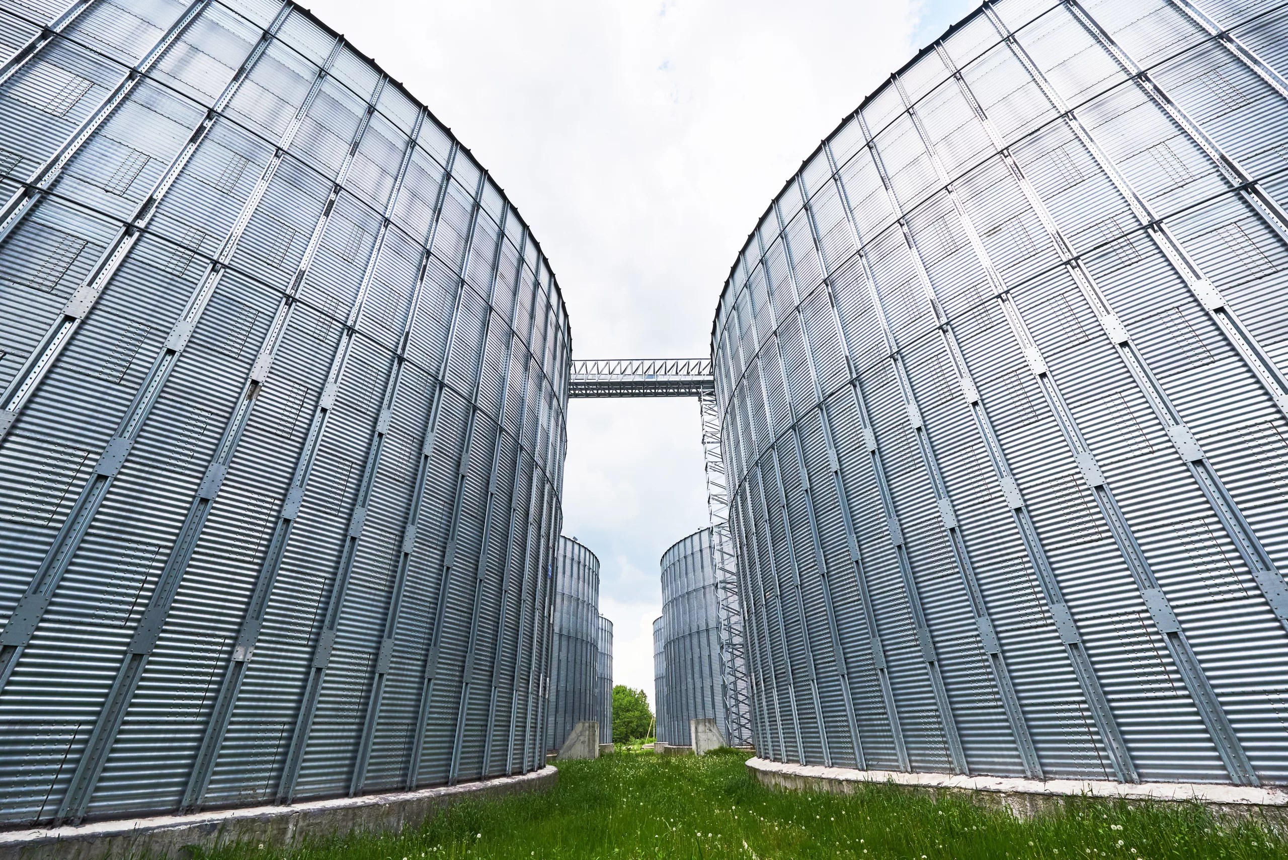 Silo de granos, almacenamiento de granos y semillas, silos comerciales para granos