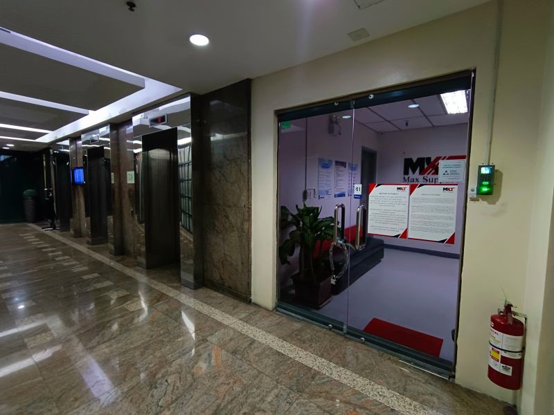 About Us Max Support Inc - Amazing Vintage Photo - Mobile