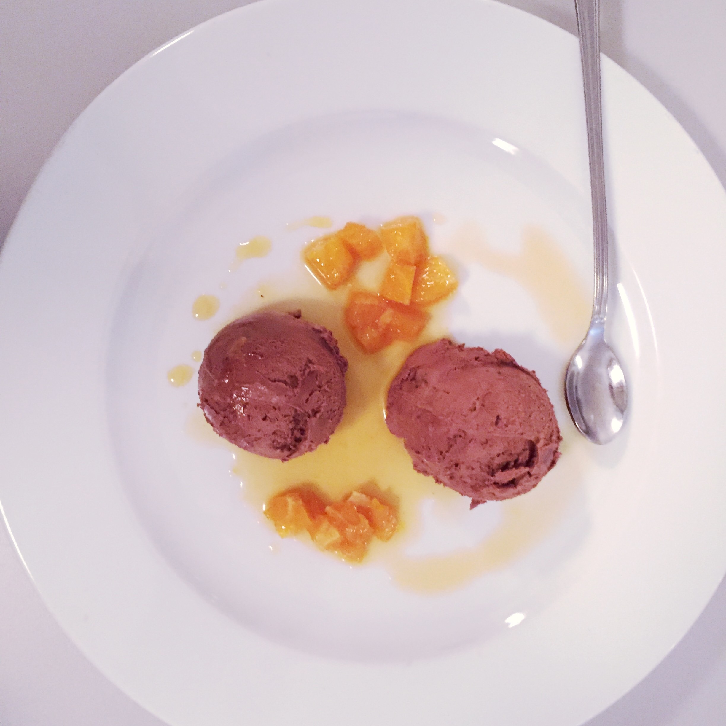 מוס שוקולד ותפוז מקורמל