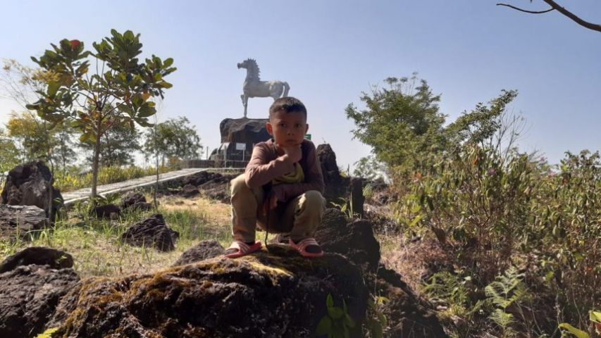 Jalan-Jalan Ke Kebun Raya Kuningan - Mbludus.com