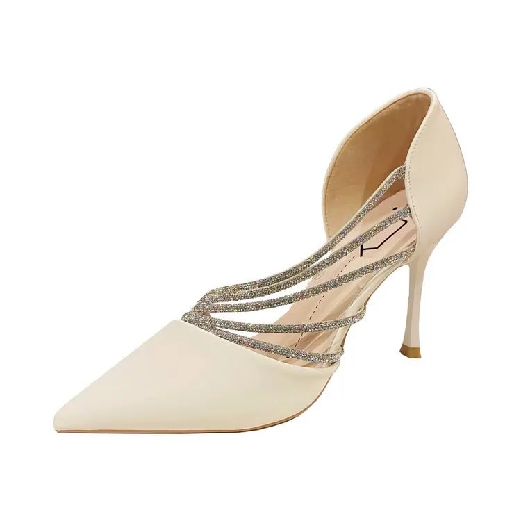 Women's oes Unique Design Heels in Shoes