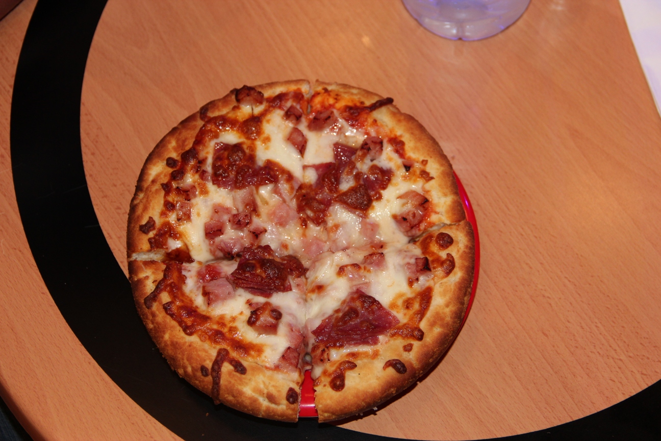 Make Your Own Pizza At Sorrento S Worth The Effort