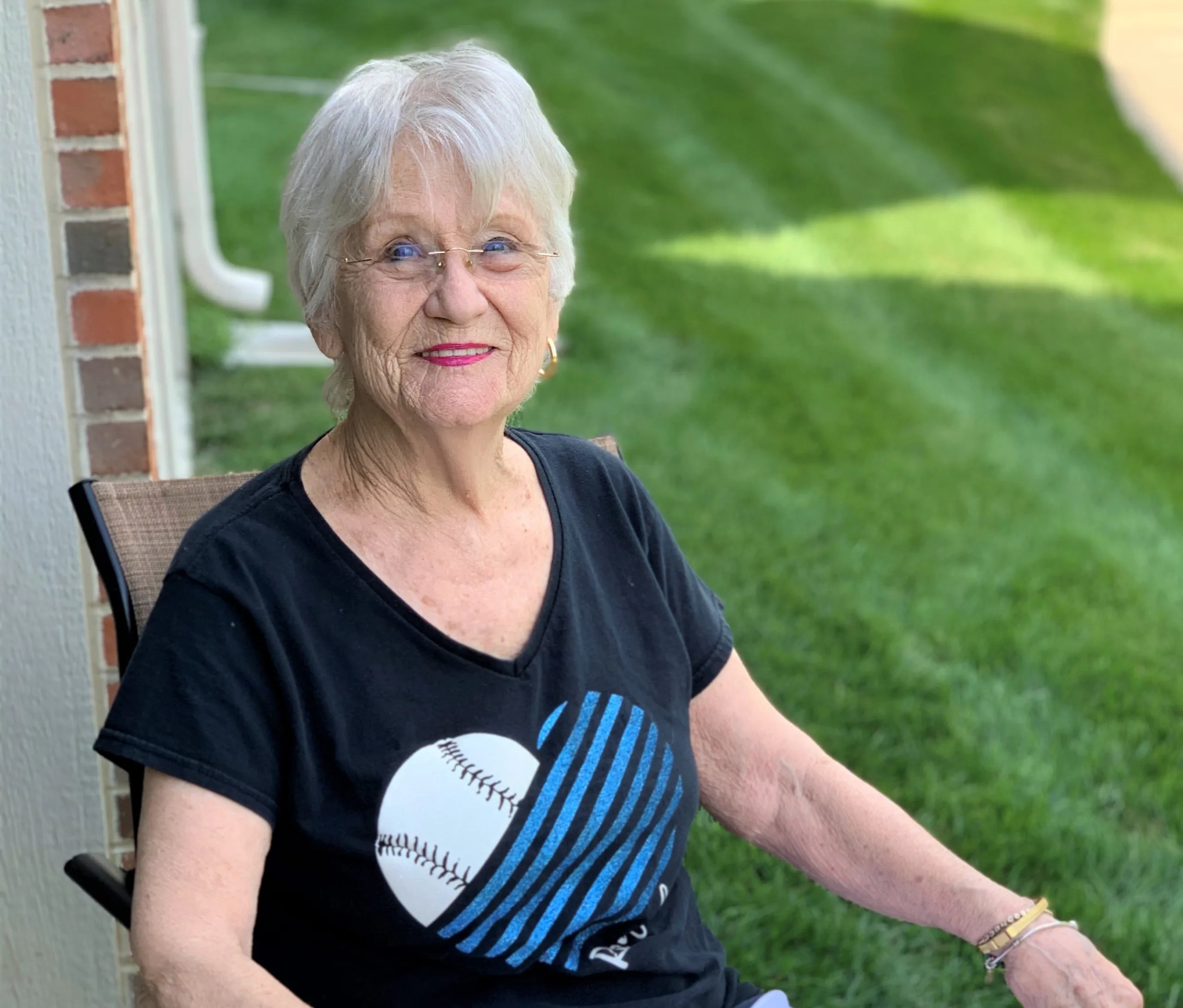 seniors-aging-in-place-moving-into-retirement-community-Kansas-City-Topeka