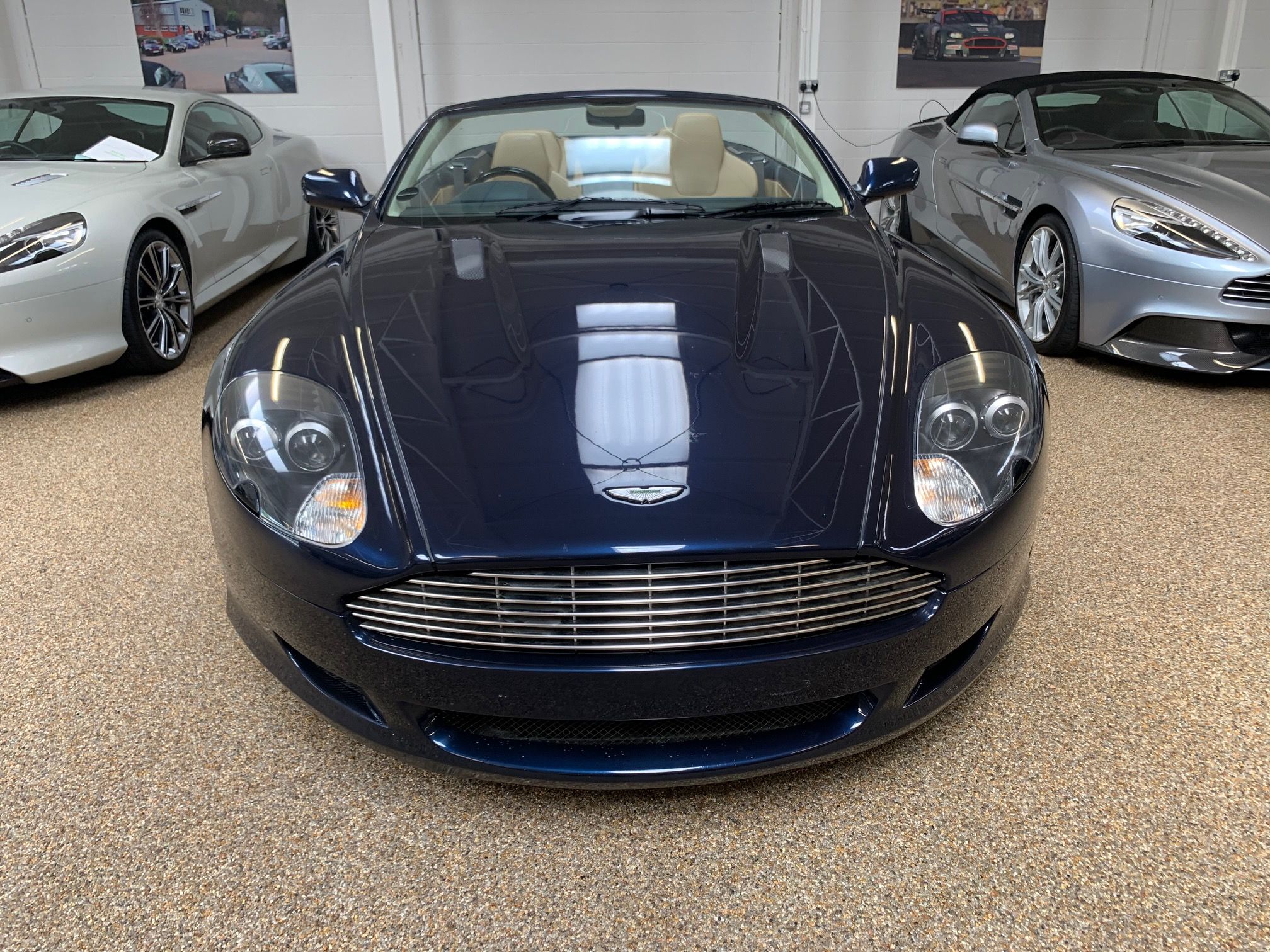 Aston martin db9 volante 2005