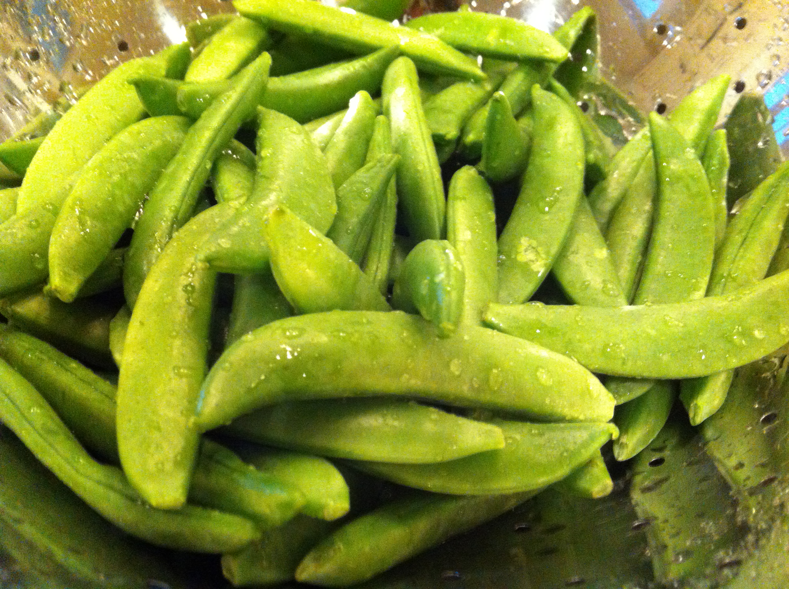 How to Prepare Sugar Snap Peas or Snow Peas