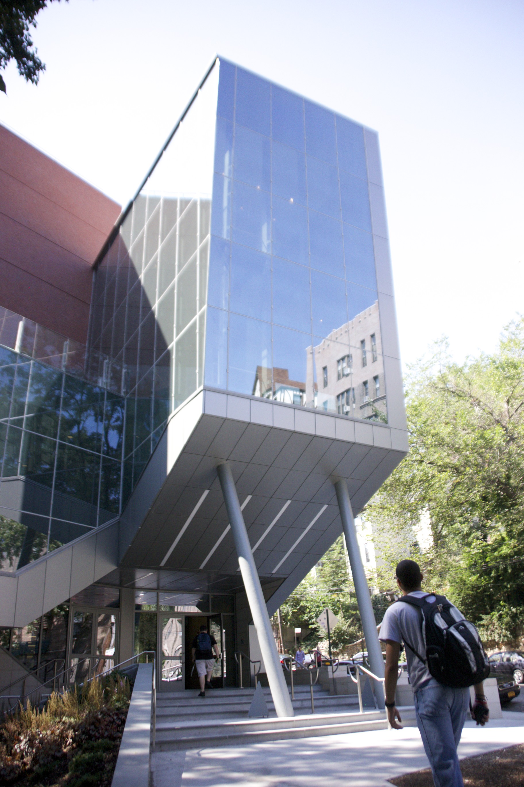 Along with getting accustomed to new schedules students get accustomed to new facilities such as the student commons.