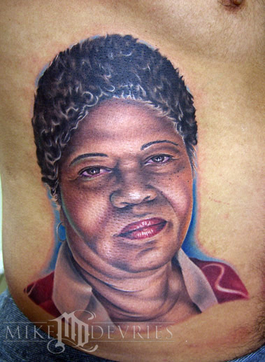Mike Devries : Tattoos : Dark Skin : A Mom Portrait 517_x_379_jpg