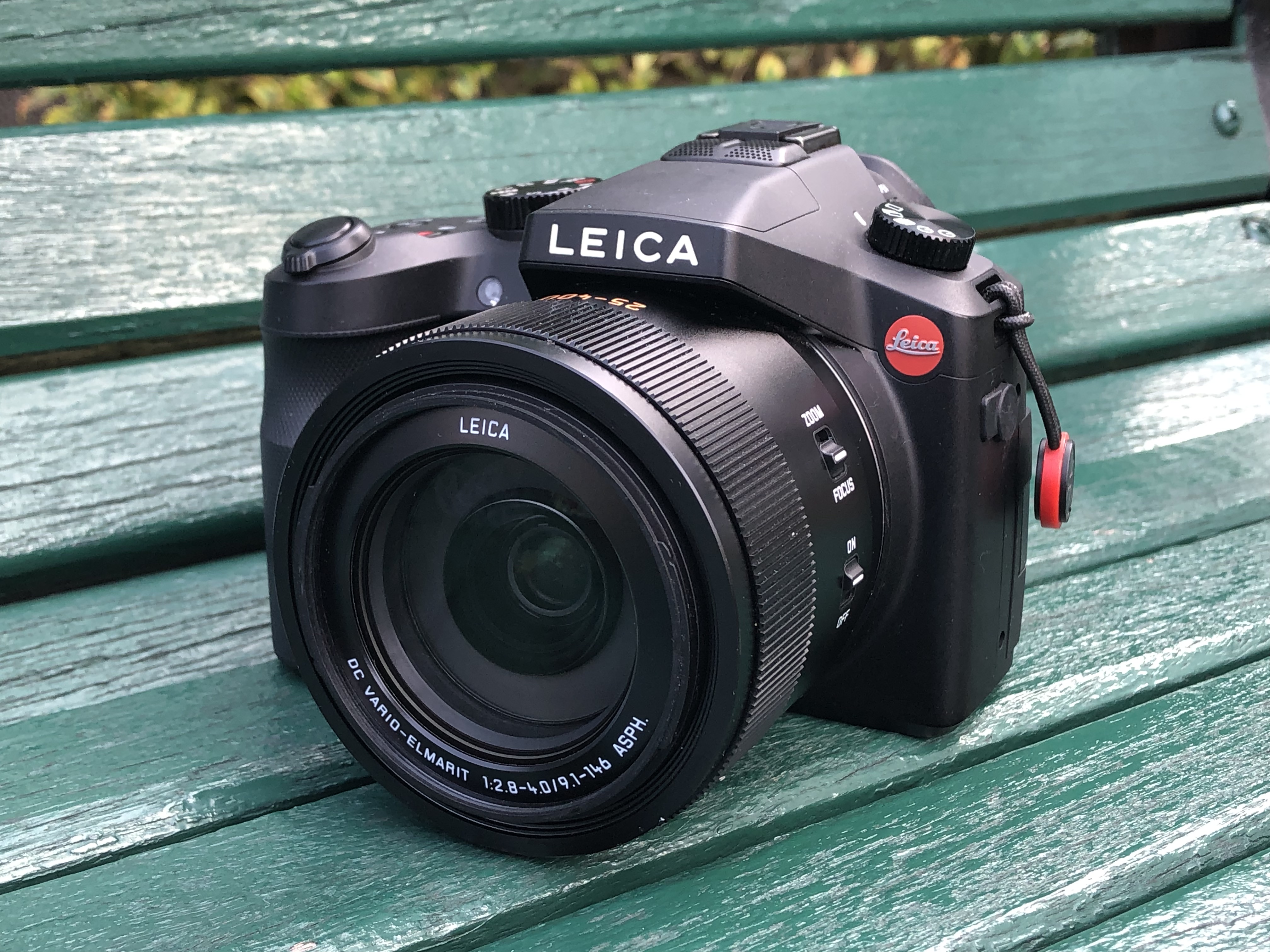 Leica V-Lux Typ 114 review: one-size-fits-all? - measuring light