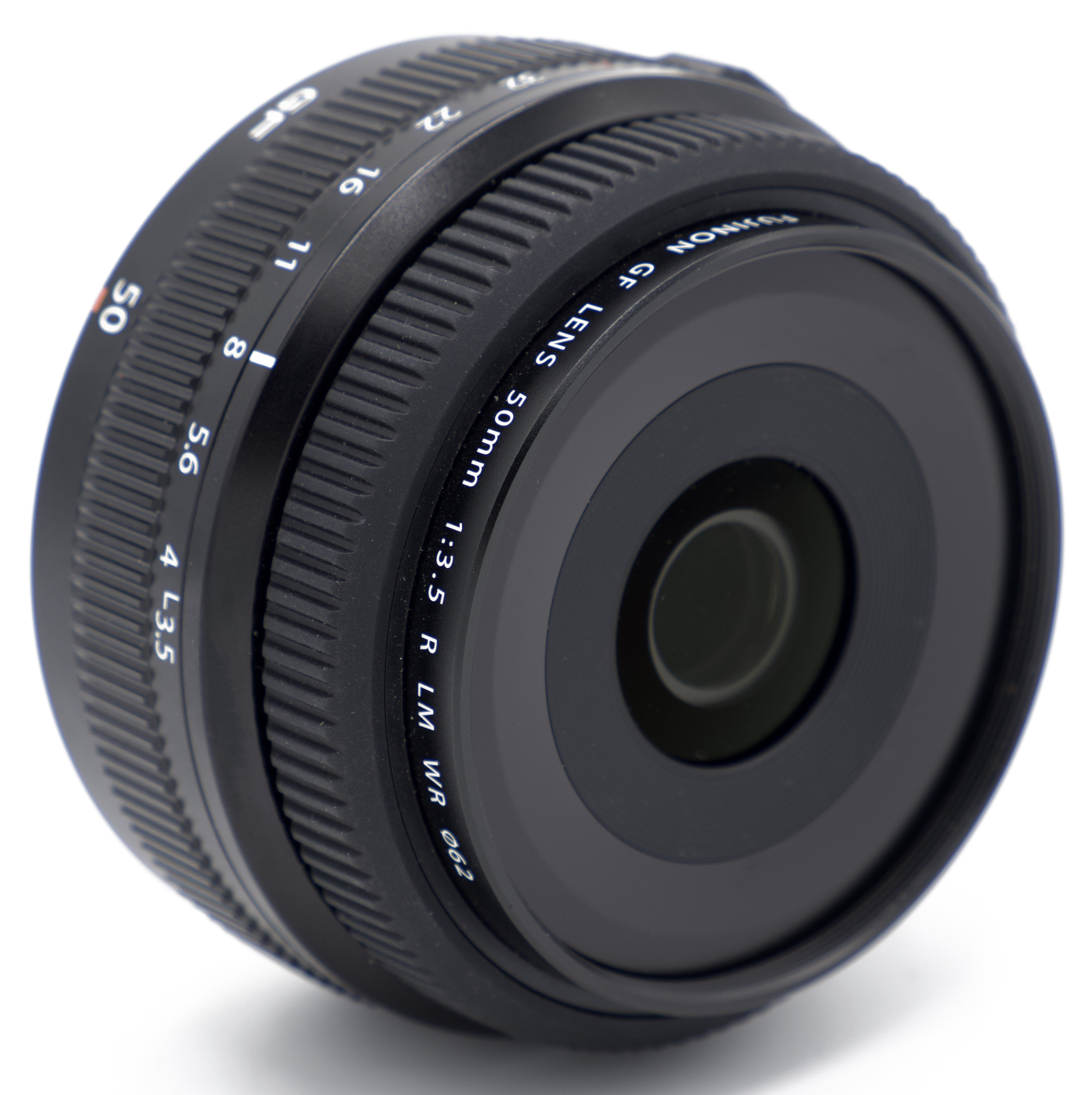 Fuji GF 50mm f/3.5 R LM WR review - measuring light