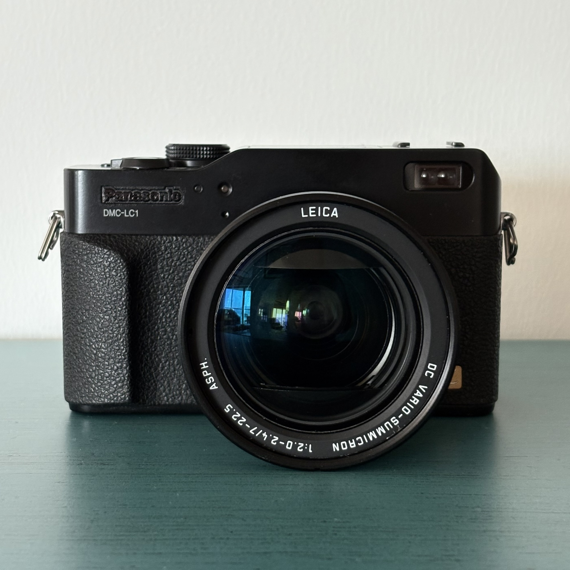 Lumix DMC-LC1 in 2026 - measuring light