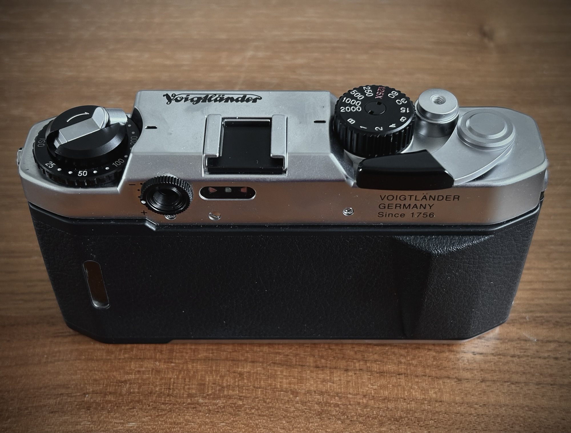 Barebones: Voigtländer Bessa T review - measuring light
