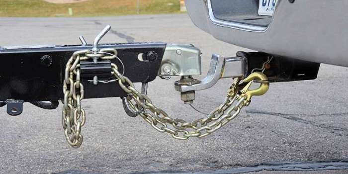 How to install safety chains on a trailer