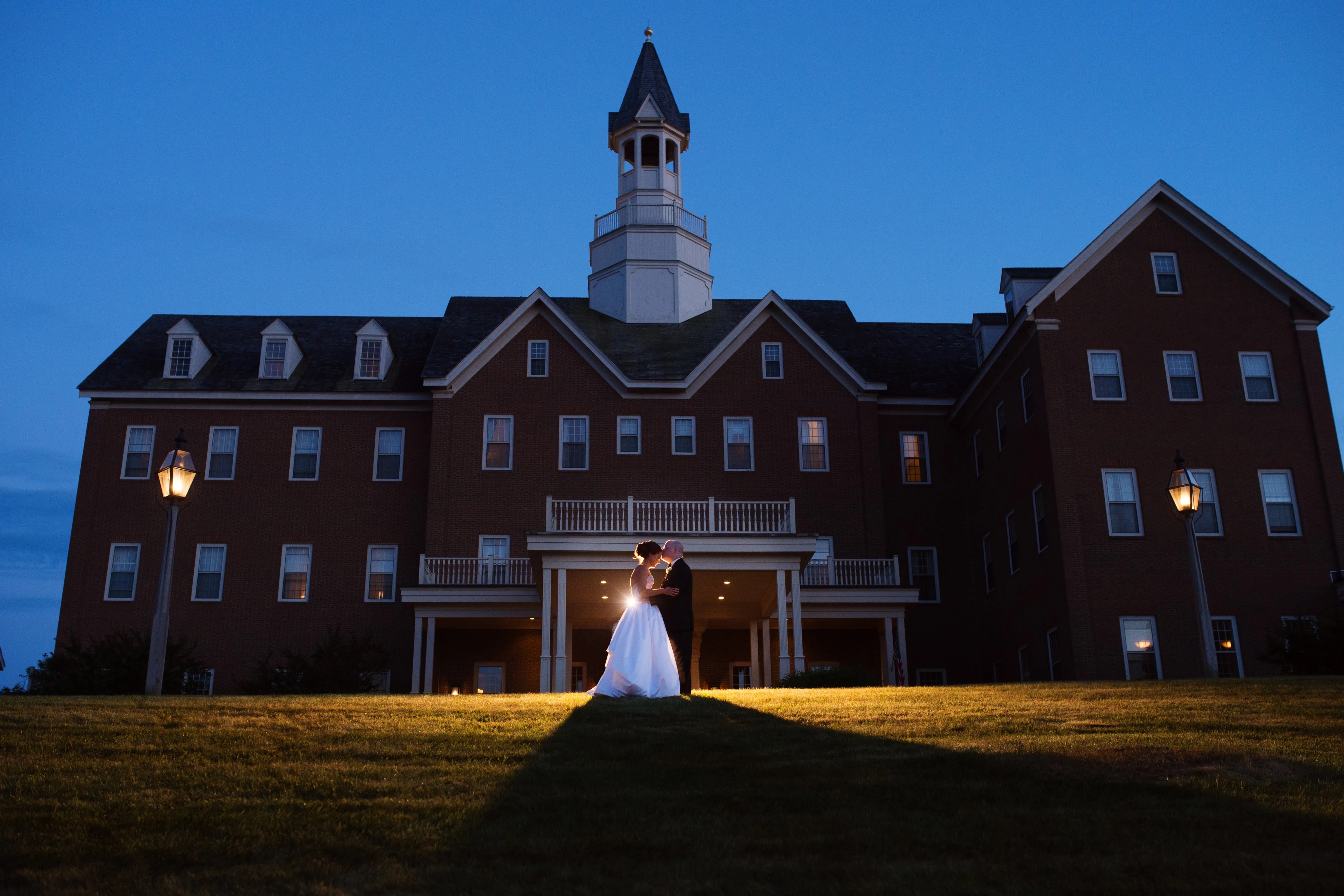 Its beautiful chandeliers, breathtaking views and built in bar areas make this room the most sought after wedding venue in the area. The Delafield Hotel | Reception Venues - Delafield, WI