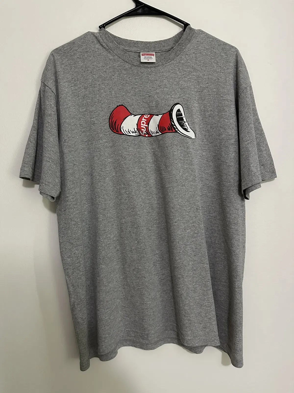 Supreme supreme cat in the hat tee