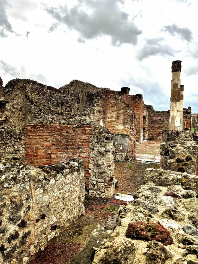 Pompeii, Pompeii: Exploring the Ruins of a Lost City