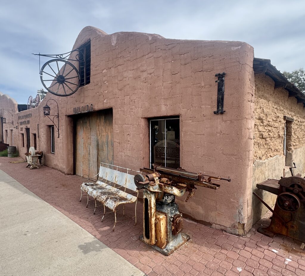 Old Town Scottsdale, Old Town Scottsdale, Arizona: A Retro-Cool Desert Escape