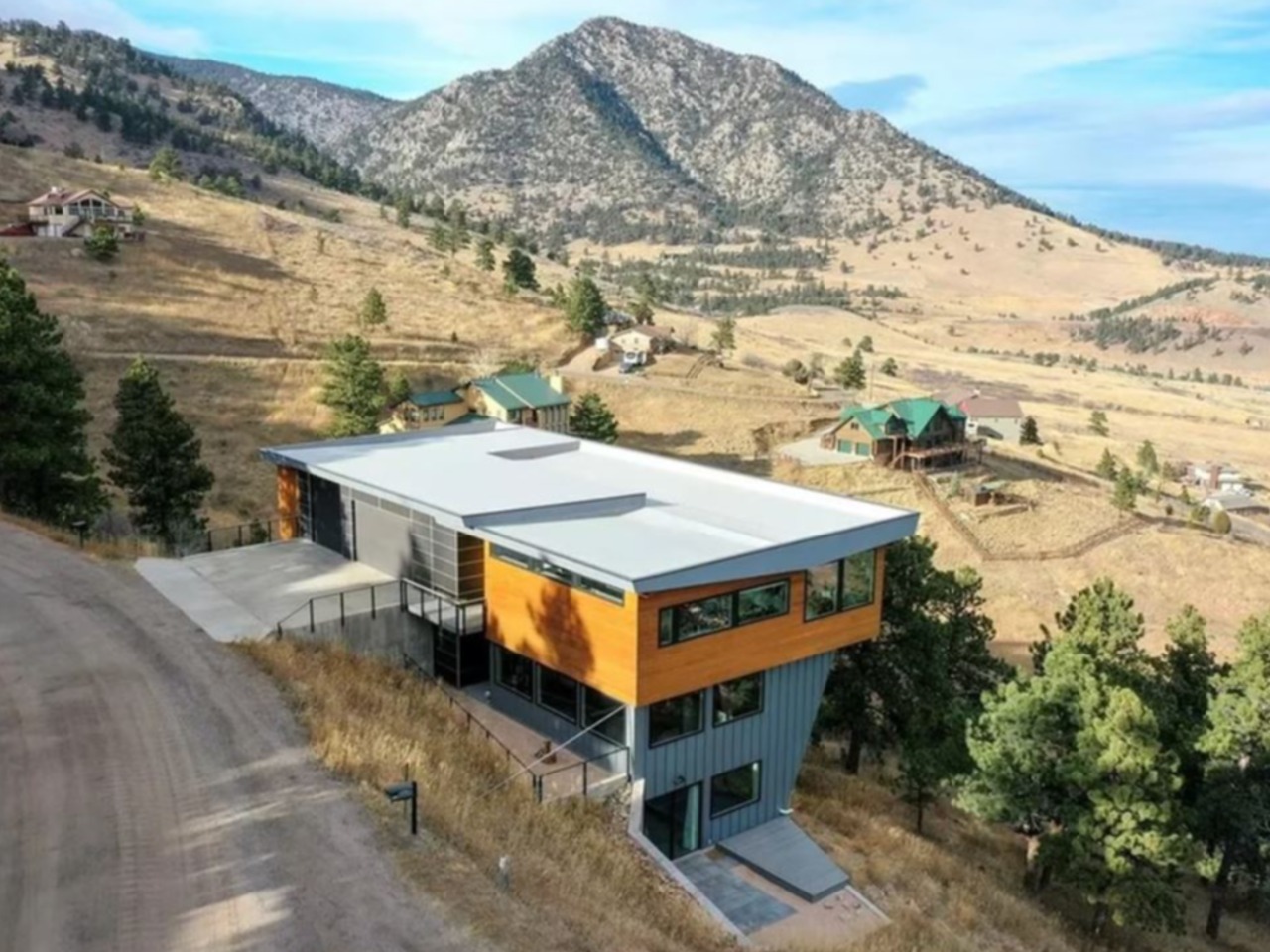 Gravity-Defying Mansion: A Rocket Scientist's Vision (2026)