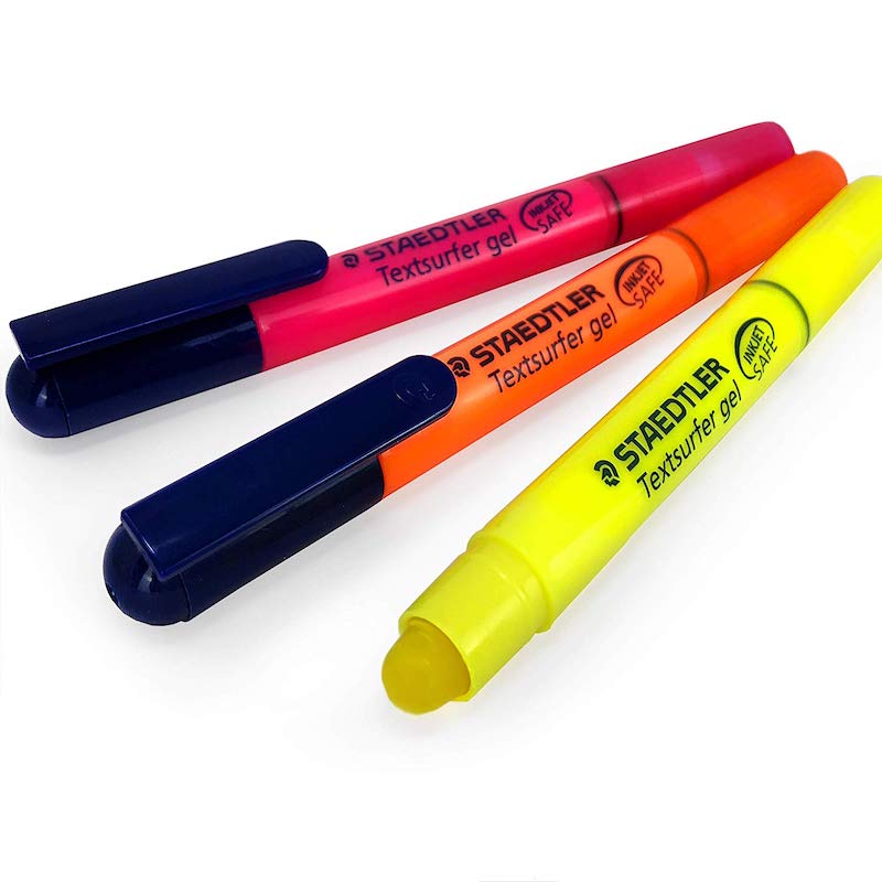 Dry highlighters are my favorite way to highlight text on paper / Boing