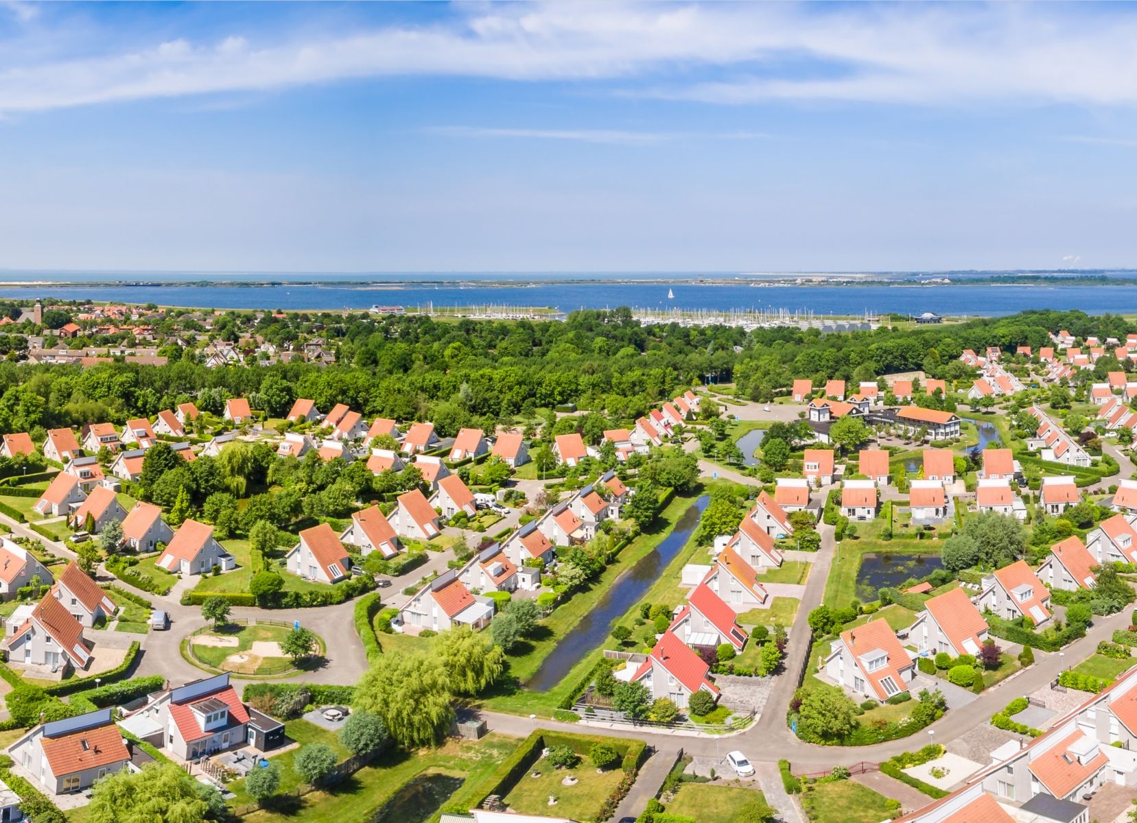 Corona Niederlande Zeeland . Roompot Villapark Zeeland Village In Scharendijke Die Besten Angebote