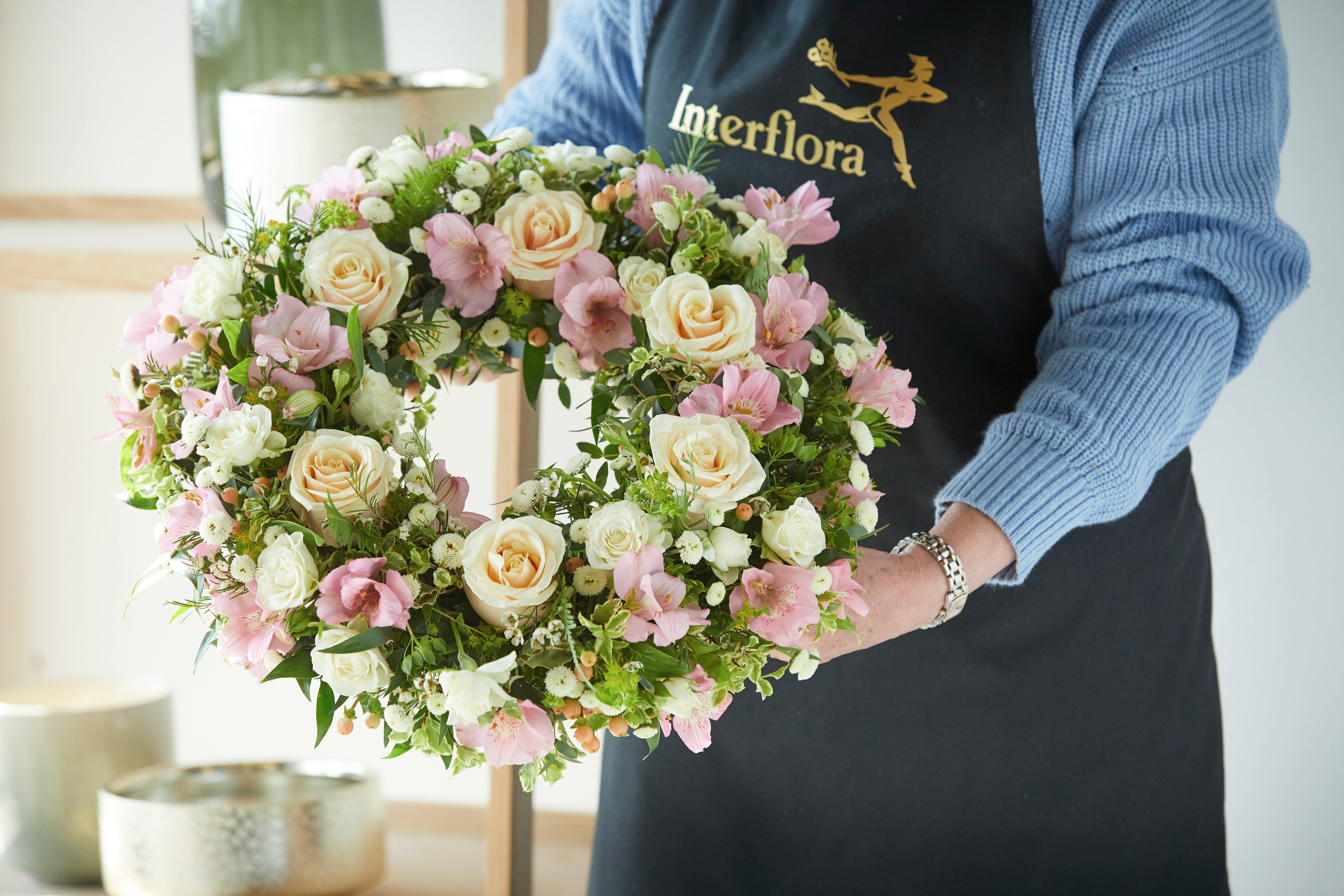 If you want to live and work in the united states but are not a u.s. 37 Sympathy Messages For Flowers Cards Interflora