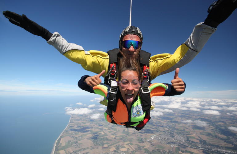 Saut en parachute tandem au havre