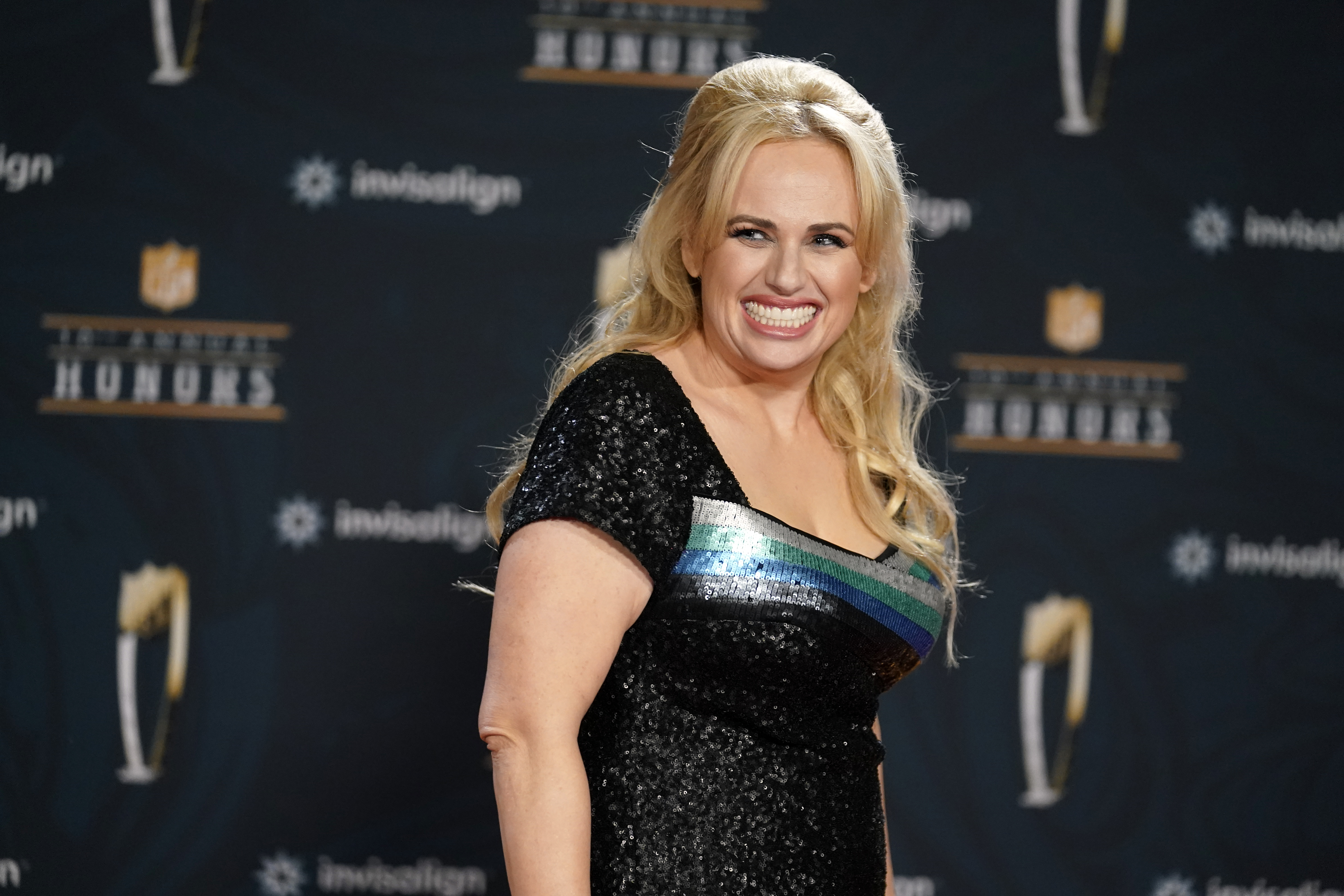 While hosting this year's 75th british academy film awards, rebel wilson wowed in two stunning sequin ensembles. Rebel Wilson S Latest Swimsuit Pic Inspires Fans After Recent 60 Pound Weight Loss Nbc Boston