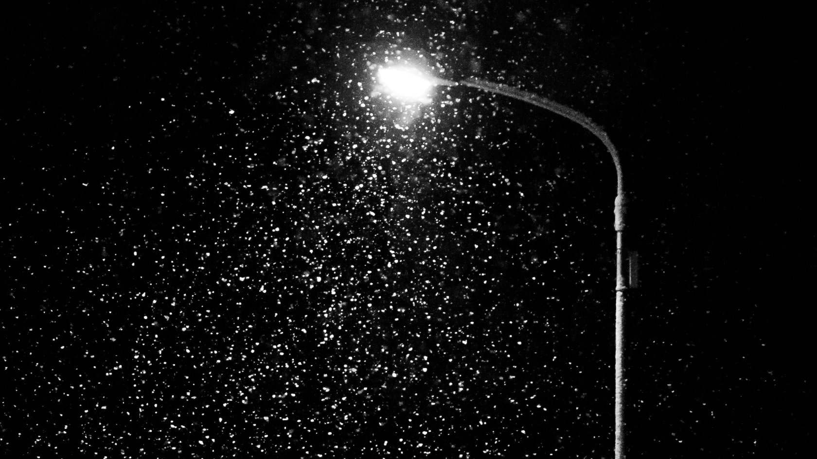 Multi-vehicle crash closes Illinois interstate amid heavy snow – NBC Chicago