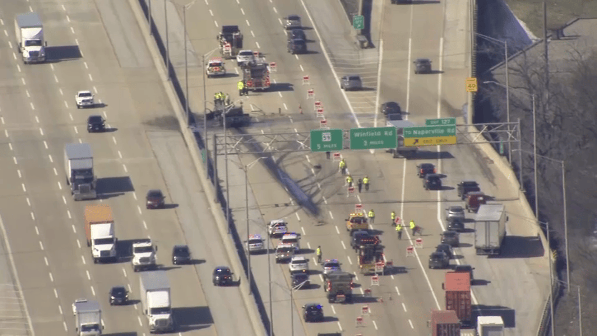 1 Killed, 2 Injured in Crash Along I-88 at Naperville Road, Police Say - Vimarsana News