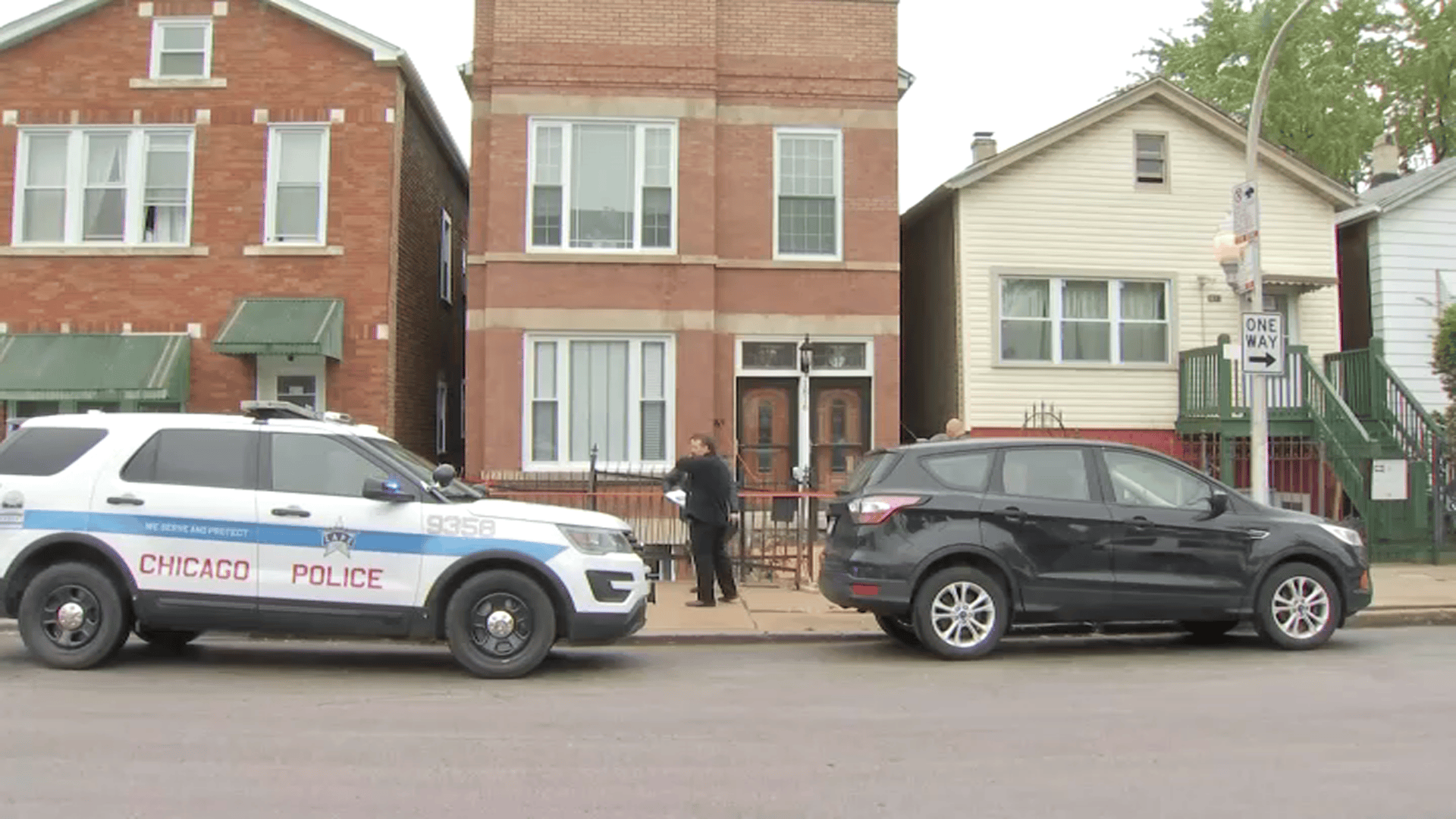 Man Seriously Injured by Piece of Falling Concrete in Heart of Chicago - Vimarsana News