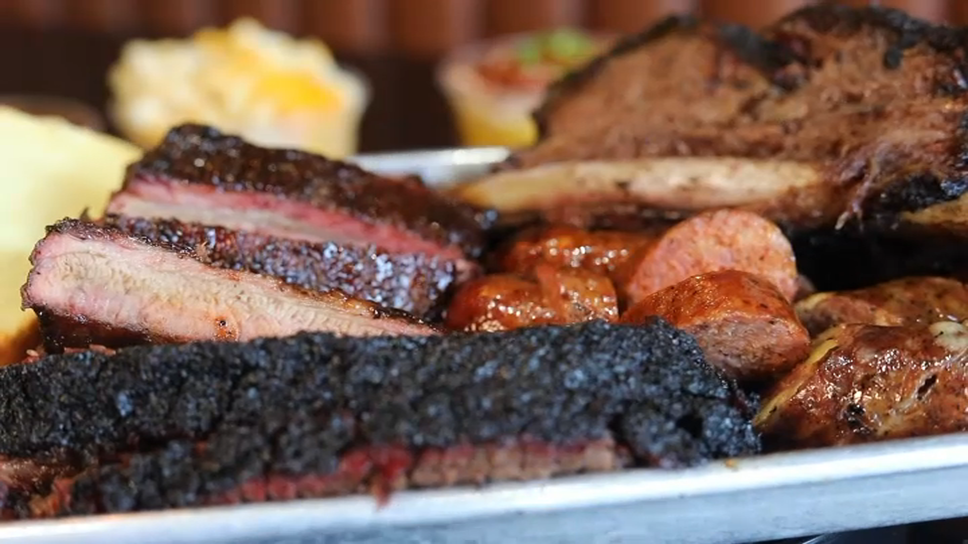 Steve Dolinsky Visits Sanders BBQ Supply Co.