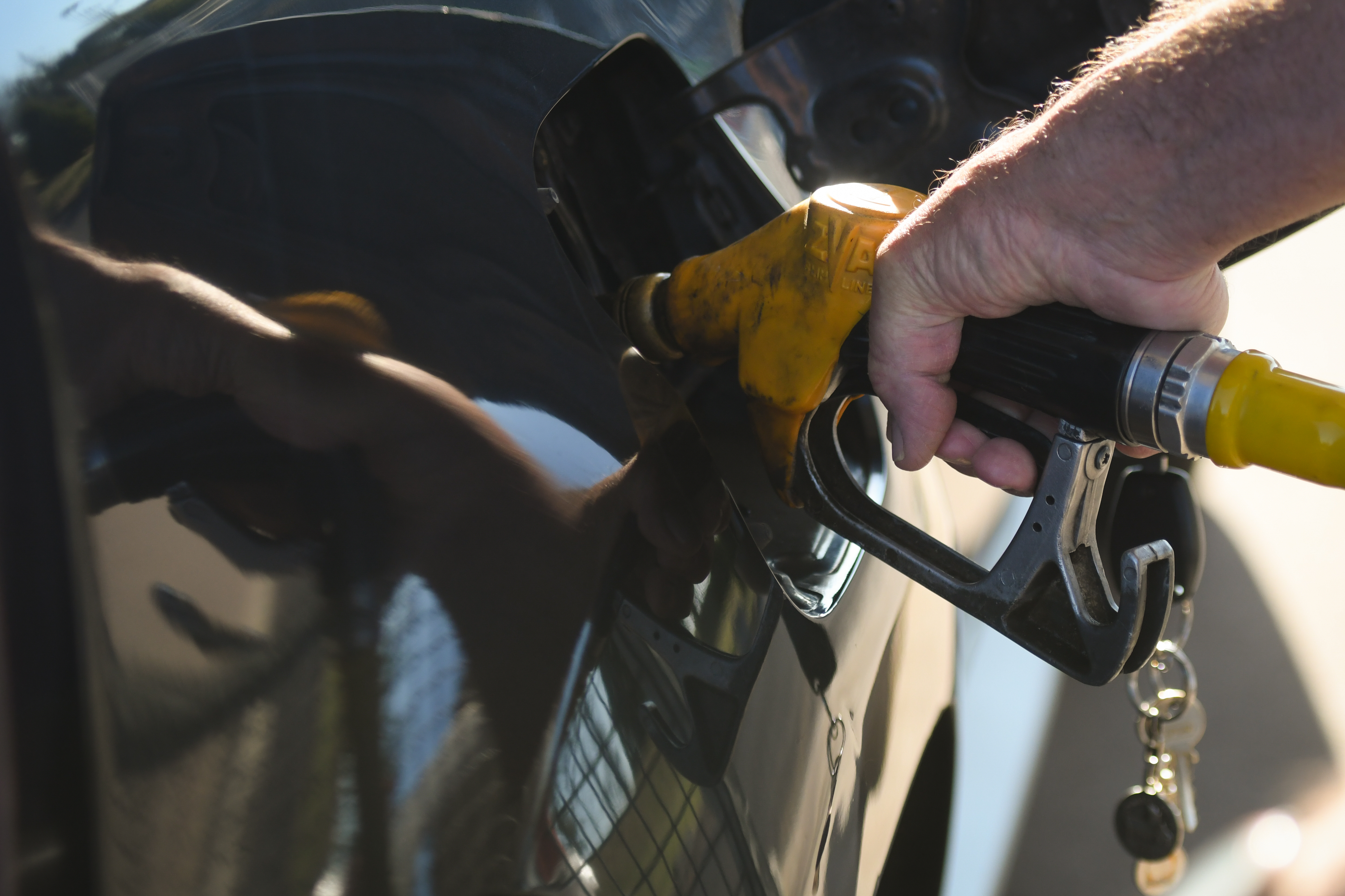 Gas Prices Could Top $3: AAA - Vimarsana News