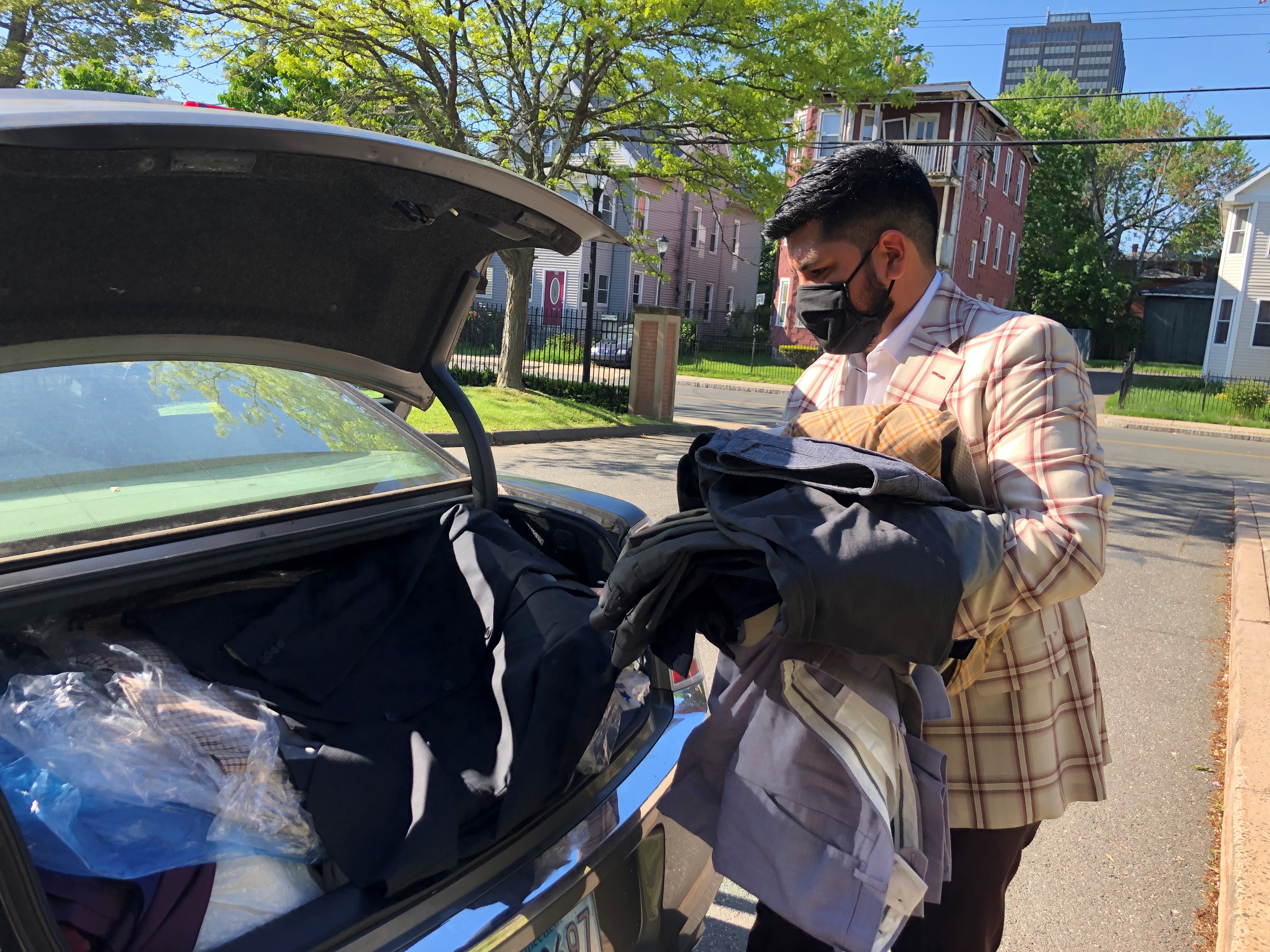 Clothing Donations Pour In for People Who Were Formerly Incarcerated - Vimarsana News