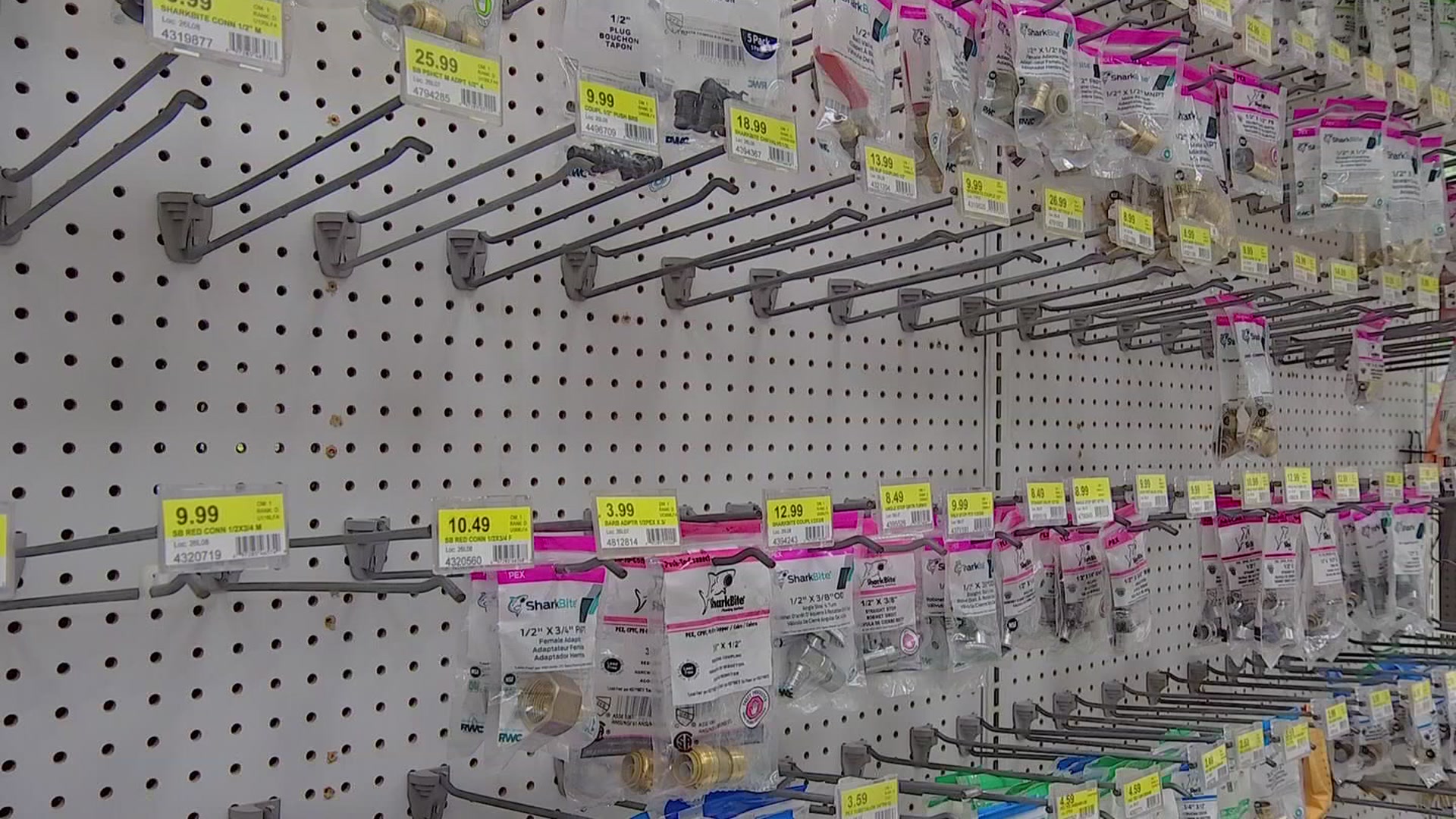 Stores Welcome Customers Back, Work to Replenish Shelves After Winter Storm - Vimarsana News