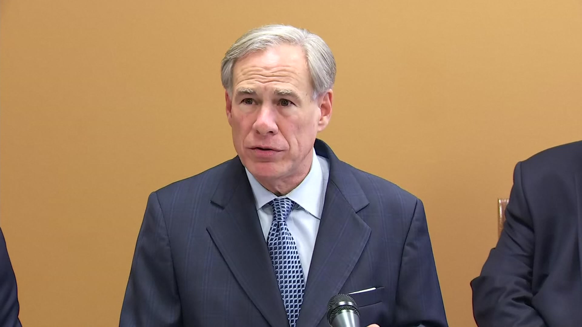 Governor Abbott to Provide Press Conference in Fort Worth on Border Security - Vimarsana News
