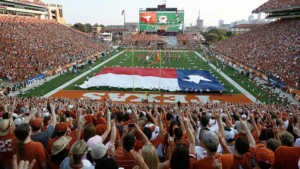 Texas Longhorn Band Required to Play 'The Eyes of Texas' – NBC 5 Dallas-Fort Worth - Vimarsana News
