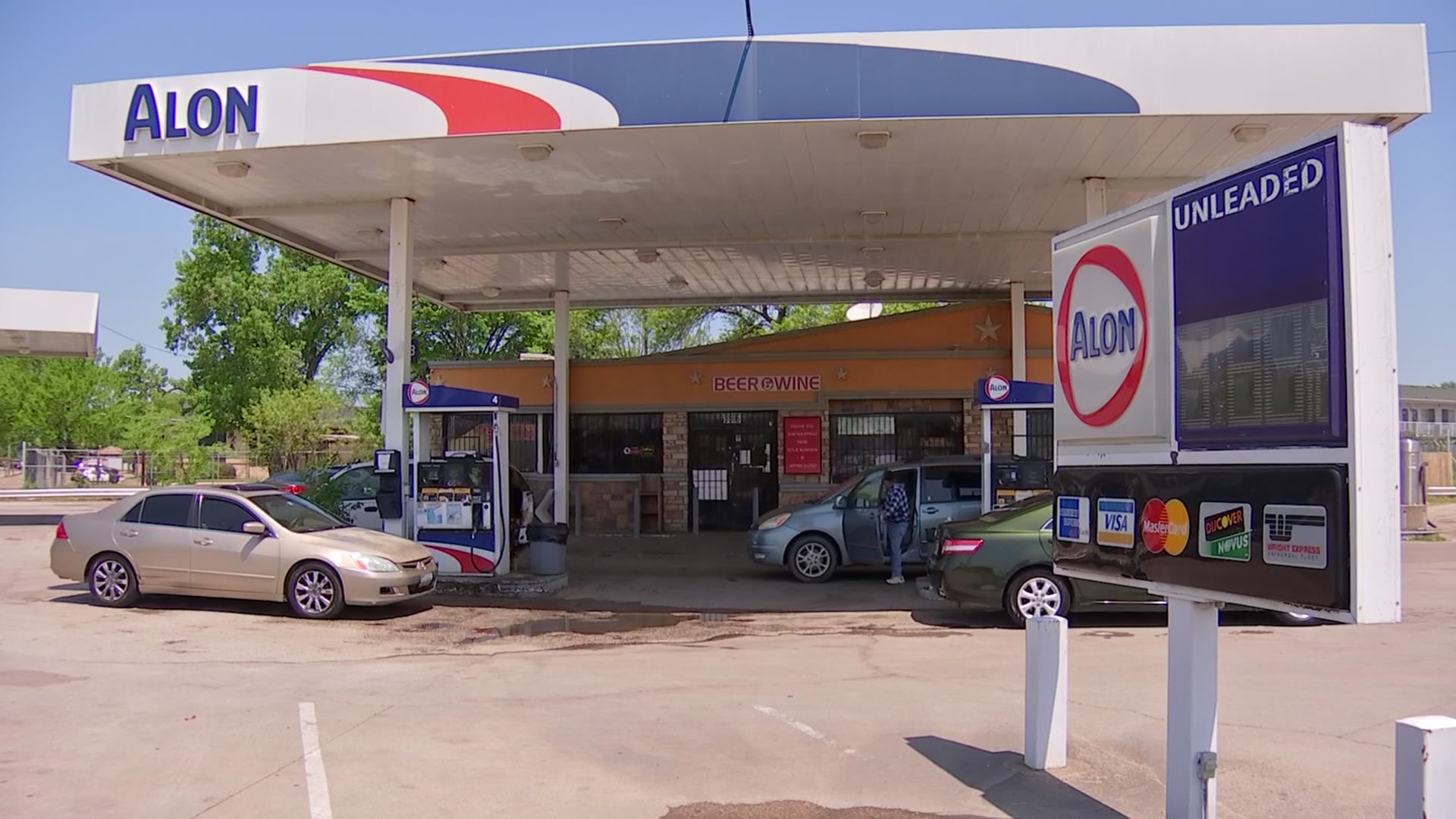 New Crime Fighting Approach for Dallas Convenience Stores - Vimarsana News