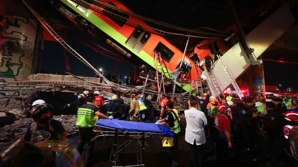 Mexico City Metro Overpass Collapses Onto Road; At Least 50 Injured - Vimarsana News