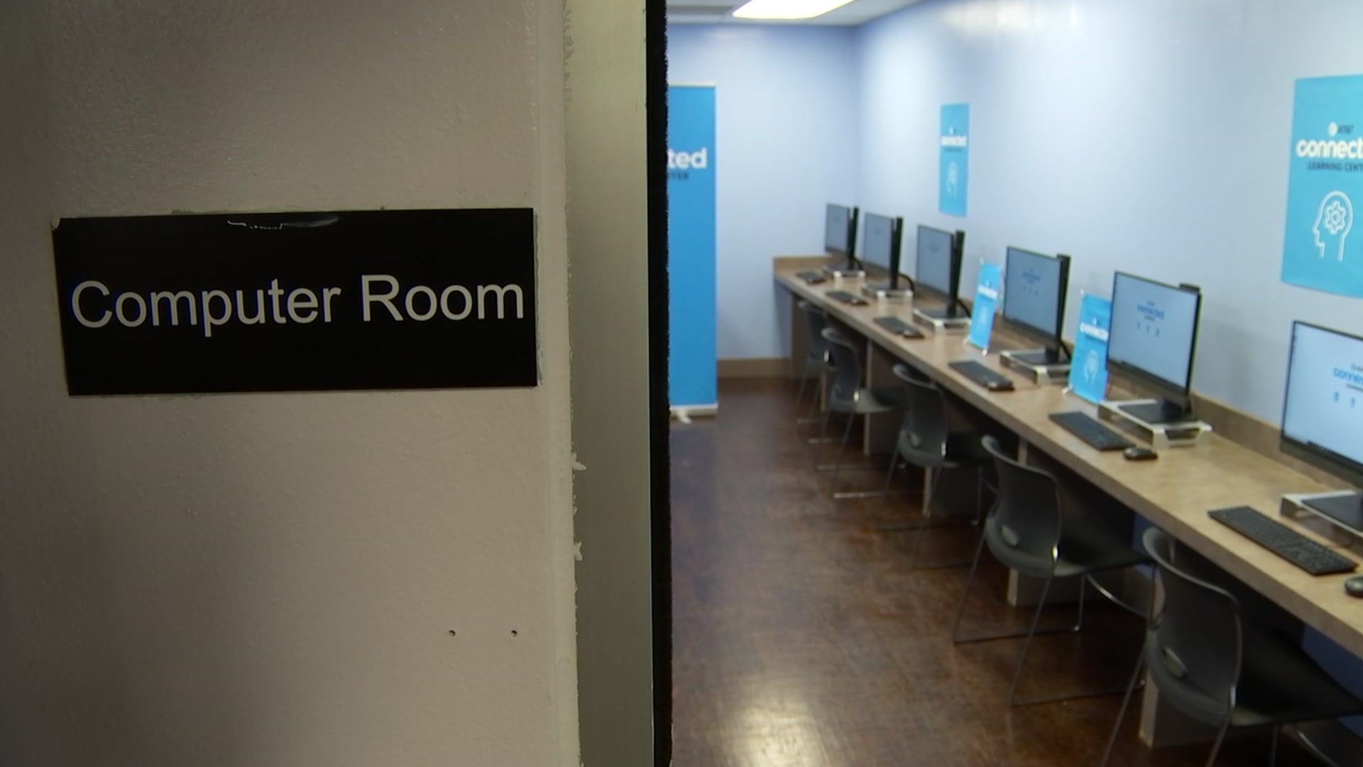 Andy Bailey Manager At T Connected Learning Center Program At T - High Resolution Mountain Textures for Desktop