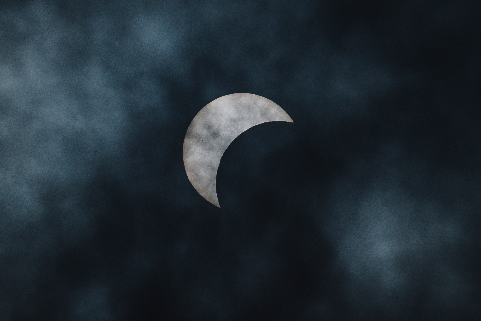 Total Solar Eclipse Over Texas What Makes It So Rare - Premium Nature Illustration Gallery - Mobile