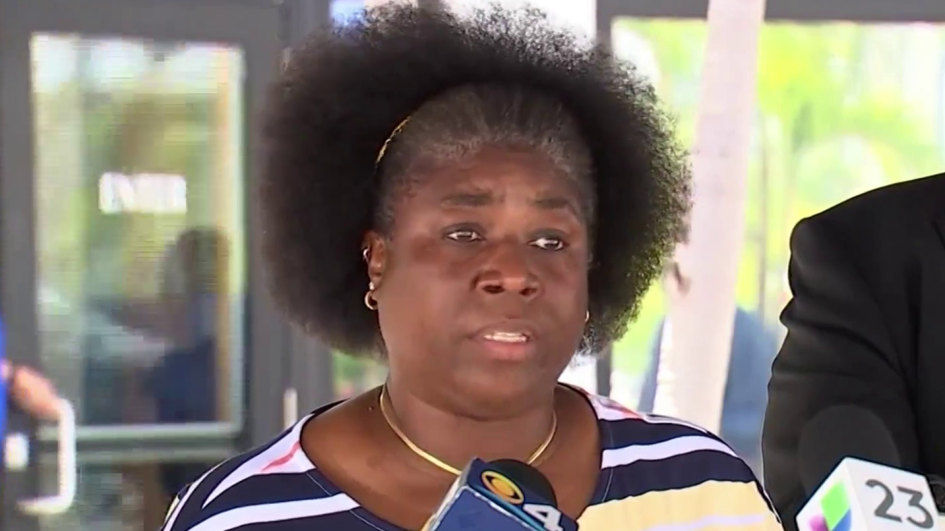 Miami Code Officer Files Suit Against City Commissioner - Vimarsana News