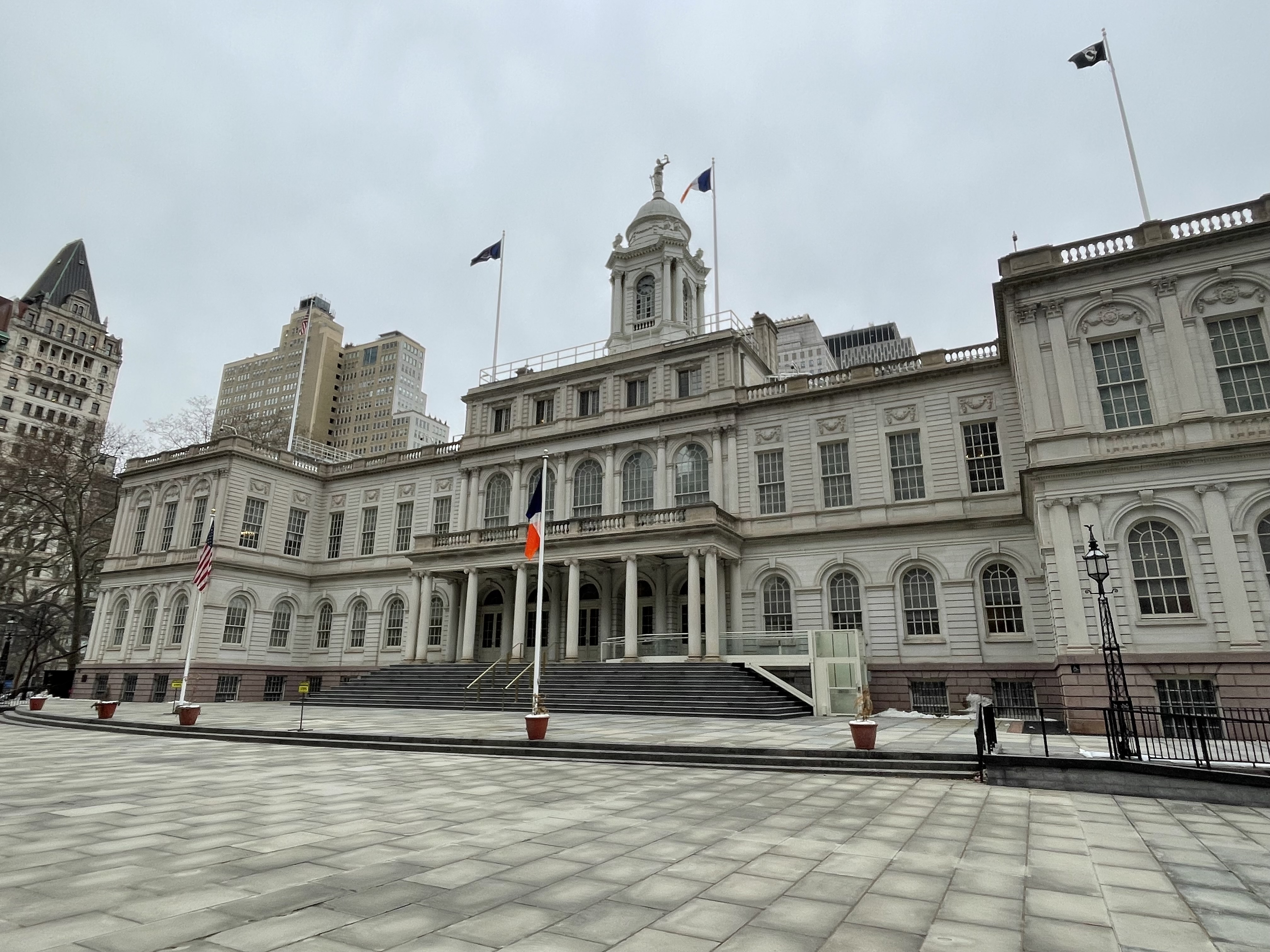 New Yorkers are fed up and broke — however nonetheless compassionate, ballot reveals