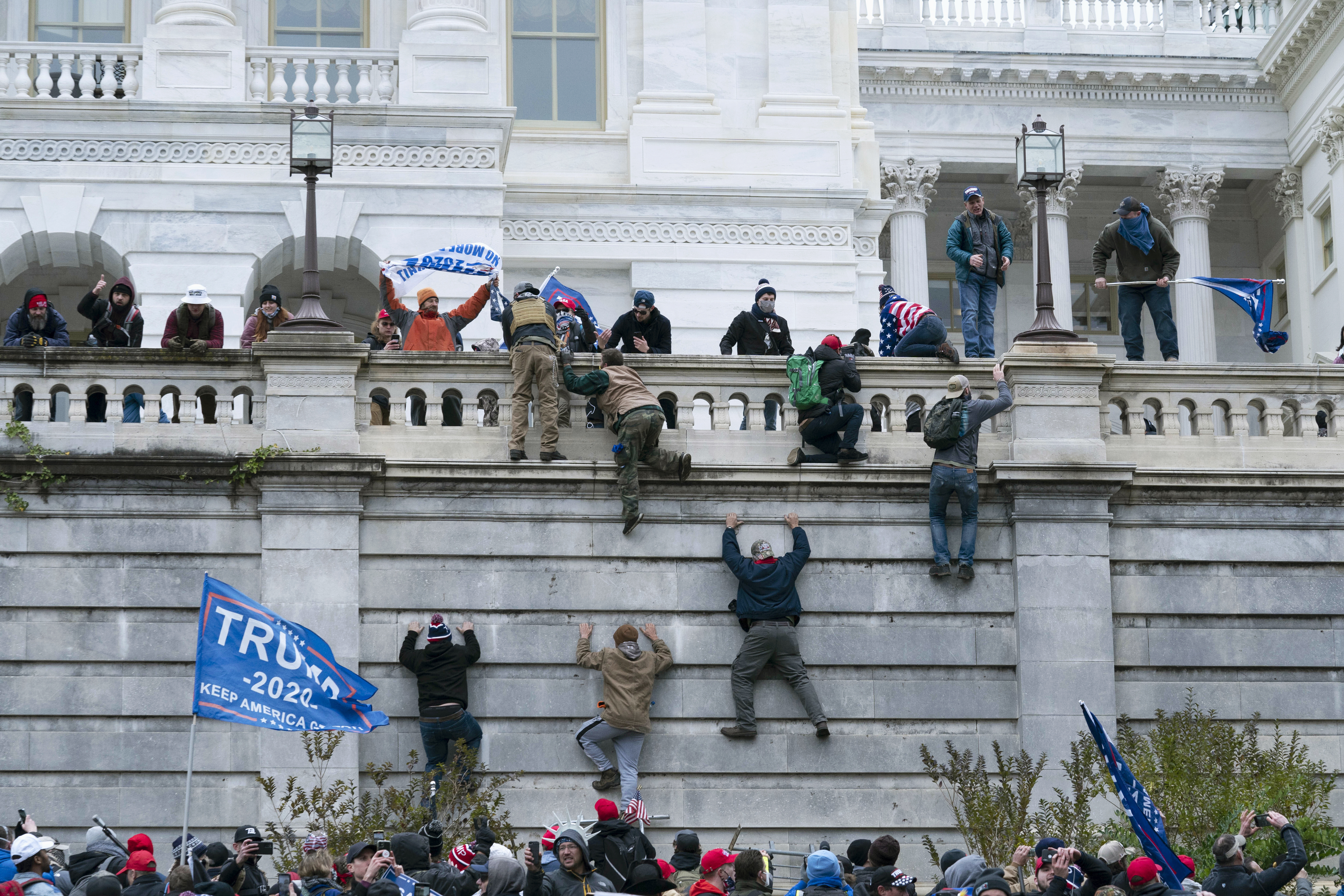 Far-Right Troll Charged in Capitol Riot Avoids House Arrest - Vimarsana News