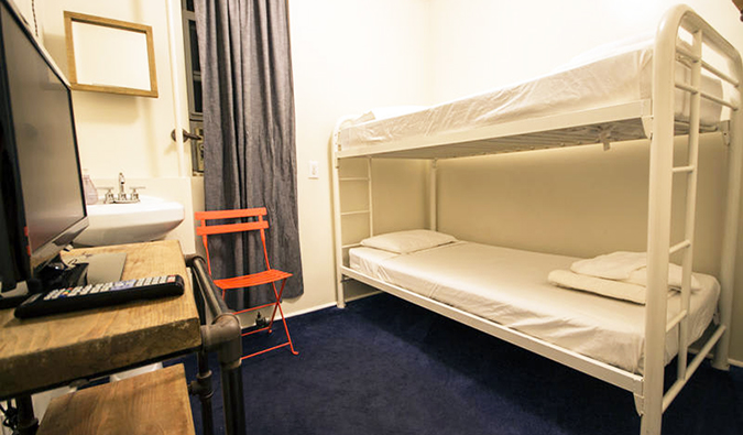 4.1 miles from new york city ; Best Hostels In Nyc My Top 15 Places To Stay In 2022