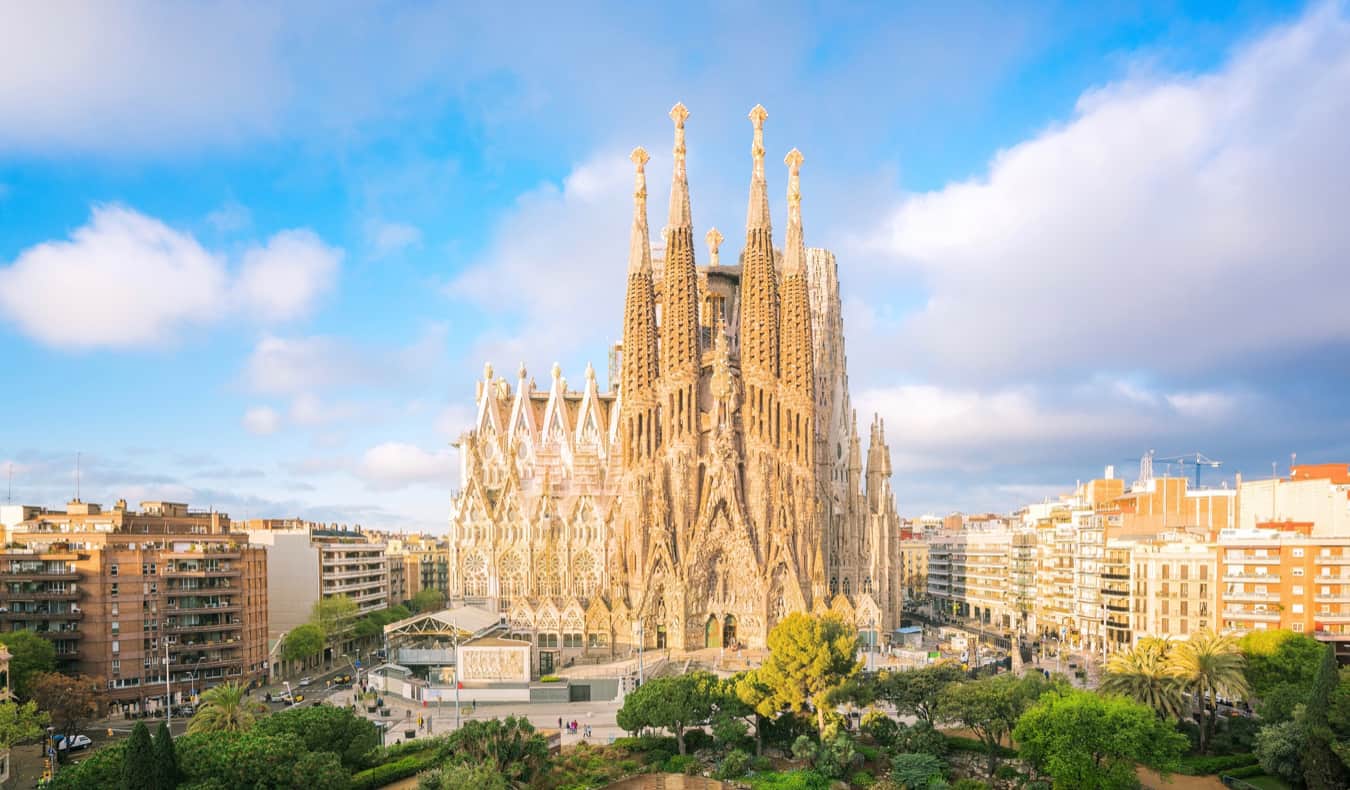 Want to visit barcelona for less? Best Neighborhoods In Barcelona Where To Stay During In 2021