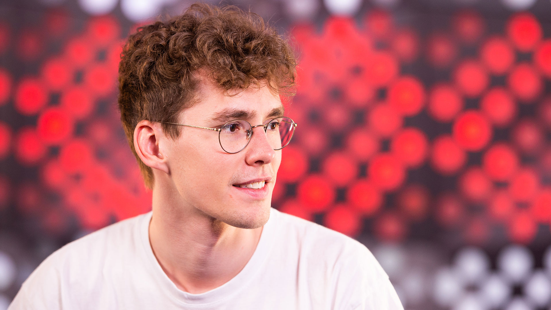Scarica Gratis immagini Lost Frequencies La Videointervista Per Rds Rds 100 Grandi il piu cool saluti
