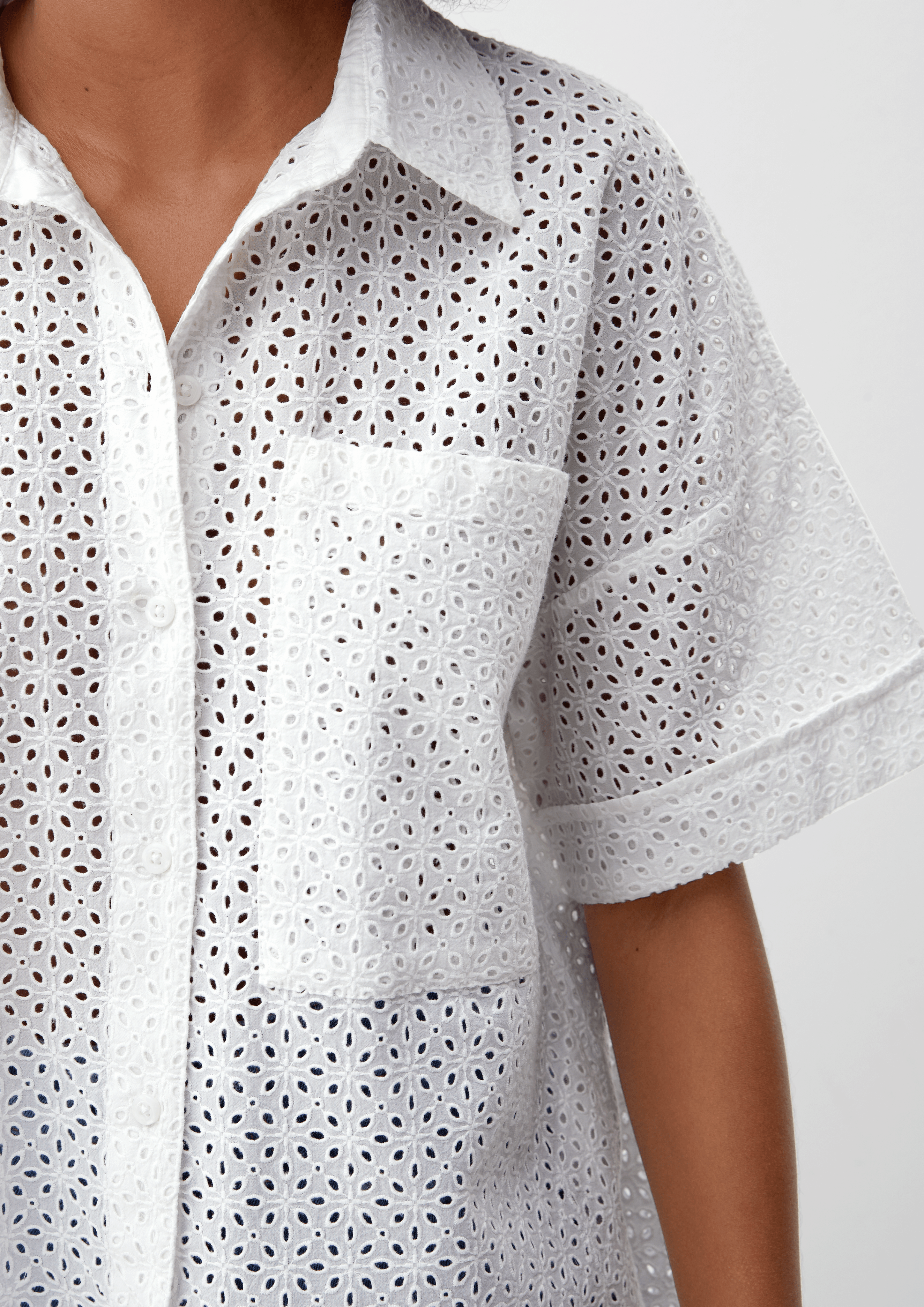 Blouse With An Openwork Pattern White S Oliver - Retina Vintage Images for Desktop