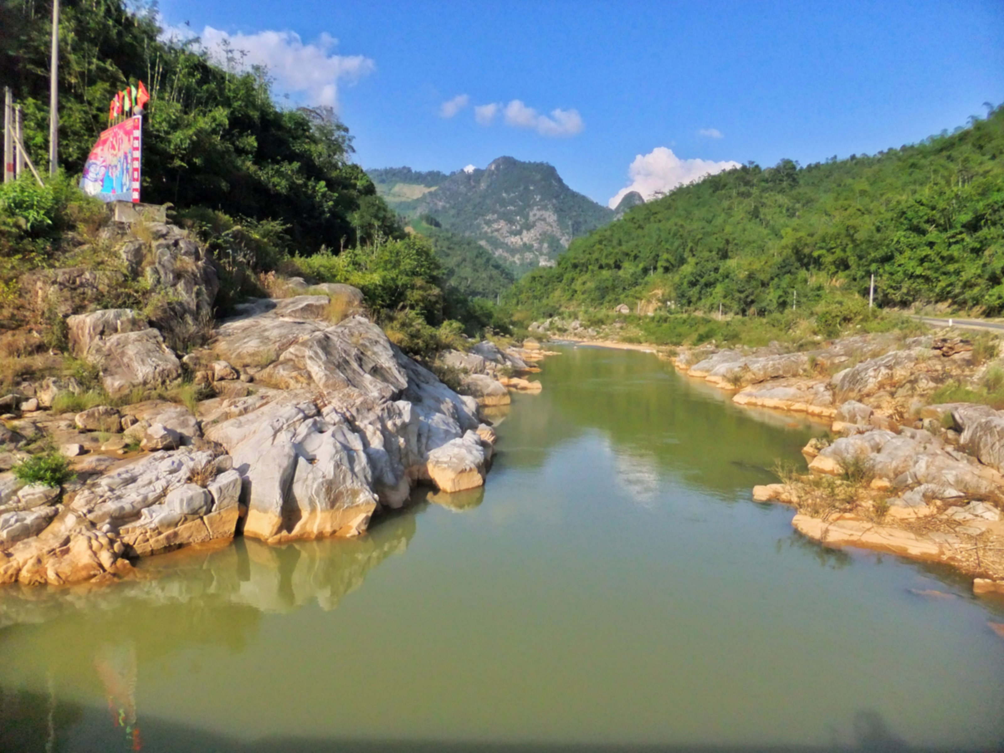 Mai Chau to Quan Son