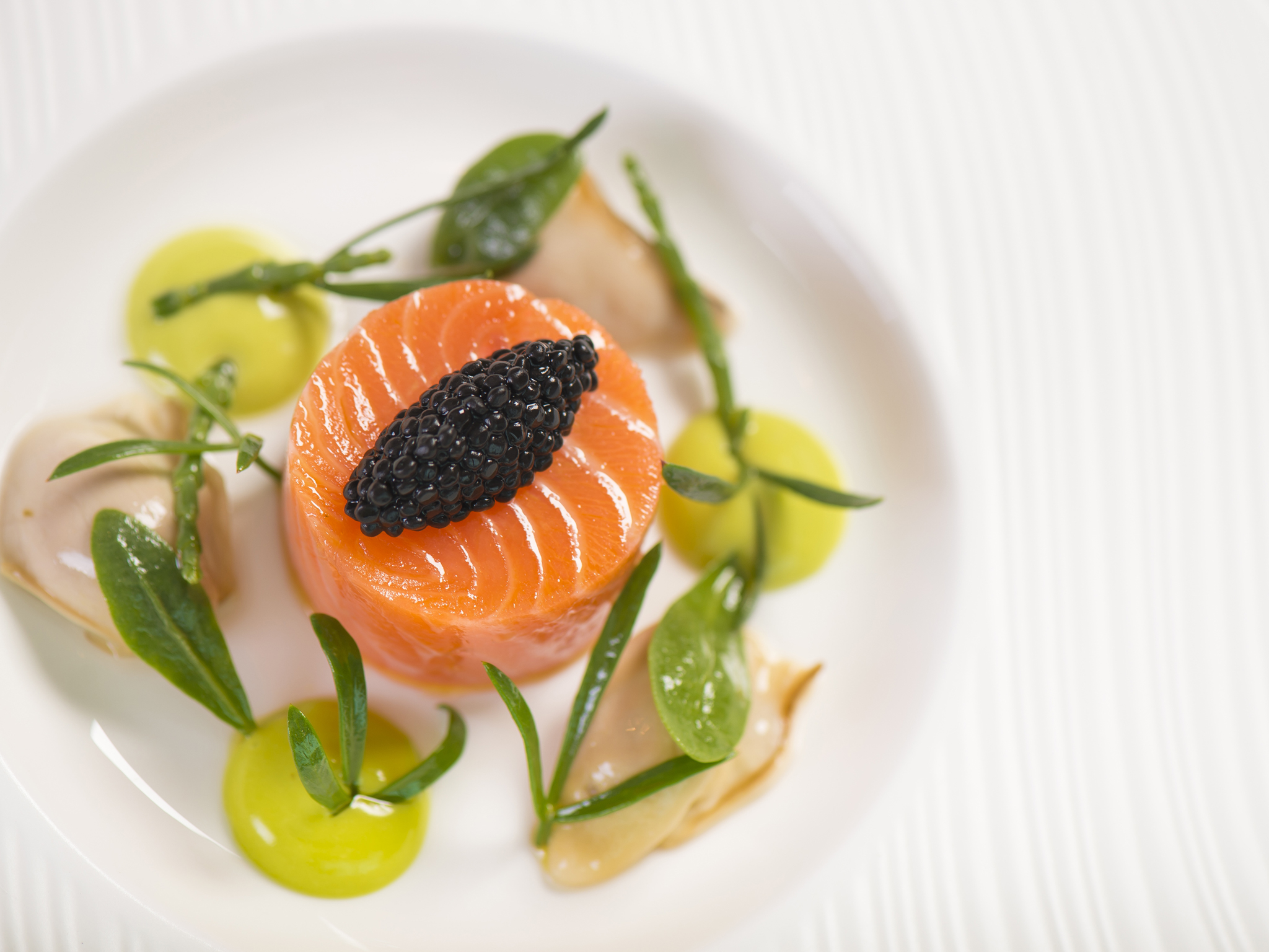 Host of julia tries everything has toured the most popular chain restaurants in the u.s. 22 Sexy Seafood Restaurants - London's Best Fish Restaurants