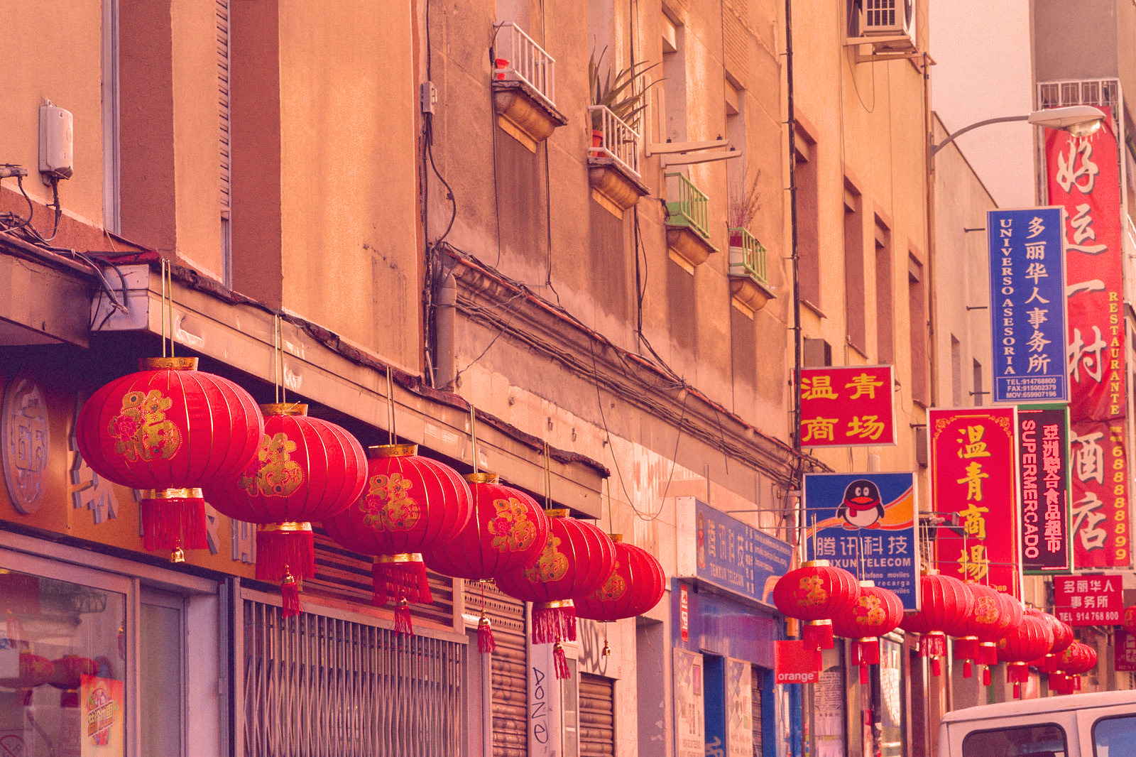 10 Planes Para Descubrir Usera El Chinatown Madrileno